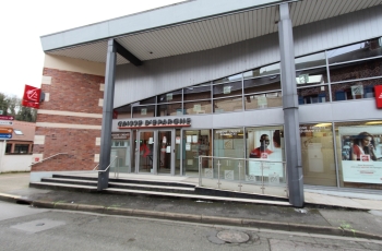 Vitrine Caisse d'Epargne