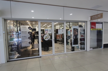 Vitrine Intermede Coiffure Méru