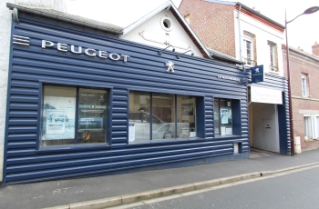 Vitrine PEUGEOT SK AUTOMOBILES