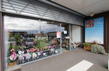 Vitrine Marbrerie Pompes Funèbres Les Sablons