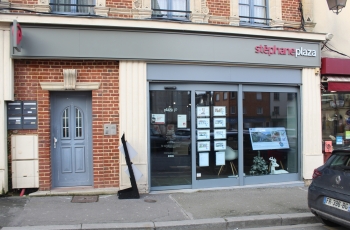 Vitrine Stephane Plaza Immobilier 